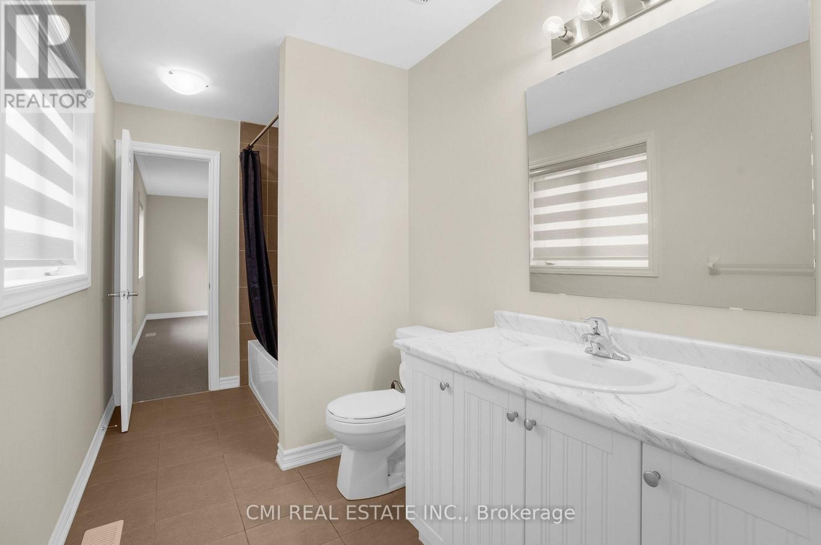 251 Palace Street, Thorold, Ontario  L2V 0N3 - Photo 30 - X12452178