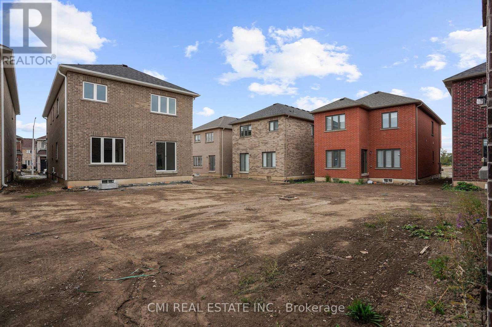 251 Palace Street, Thorold, Ontario  L2V 0N3 - Photo 37 - X12452178