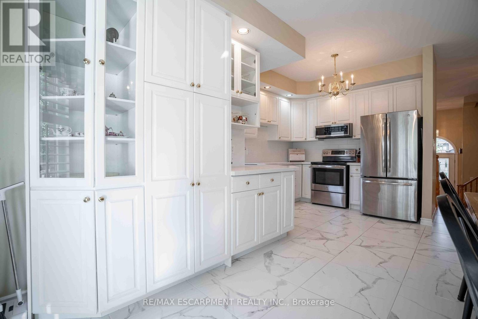 441 Crerar Drive, Hamilton, Ontario  L9A 5K3 - Photo 14 - X12452214
