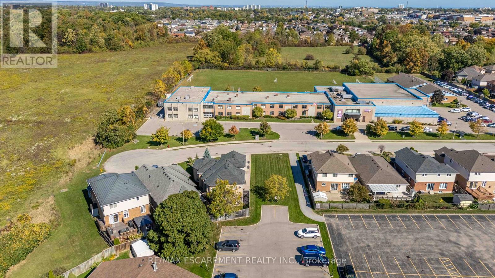 441 Crerar Drive, Hamilton, Ontario  L9A 5K3 - Photo 38 - X12452214