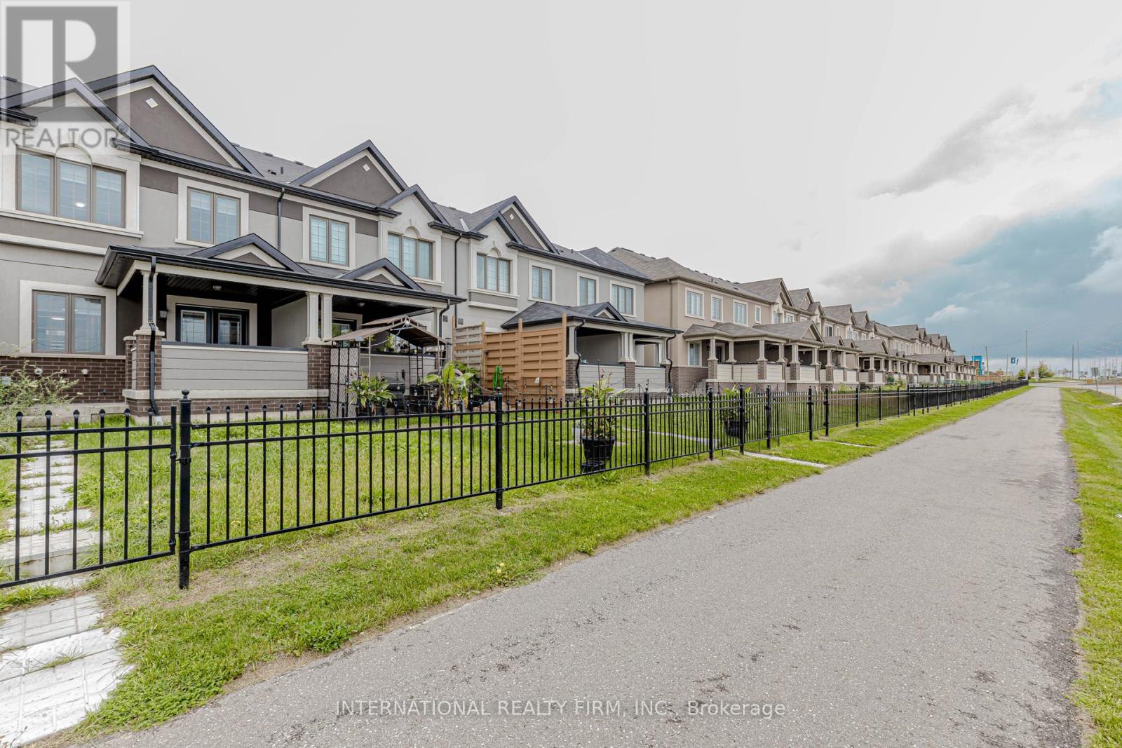 138 Flagg Avenue, Brant, Ontario  N3L 0J8 - Photo 43 - X12452221
