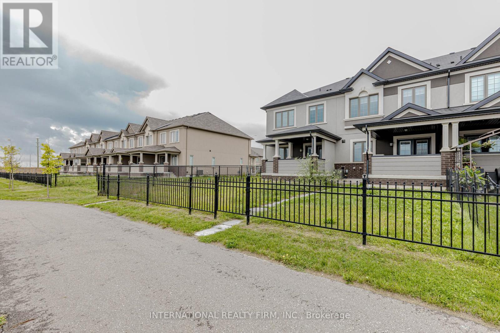 138 Flagg Avenue, Brant, Ontario  N3L 0J8 - Photo 45 - X12452221