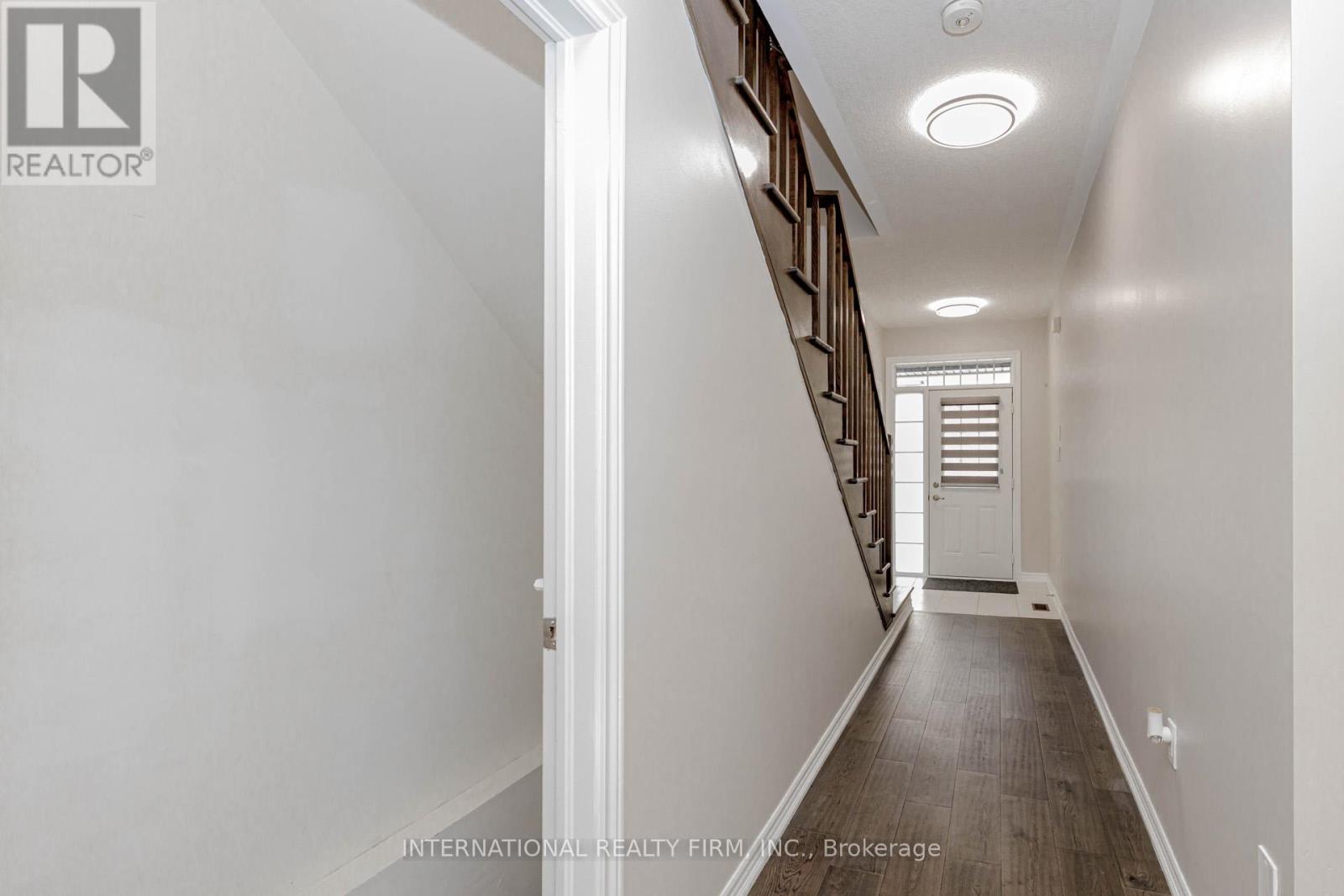138 Flagg Avenue, Brant, Ontario  N3L 0J8 - Photo 6 - X12452221