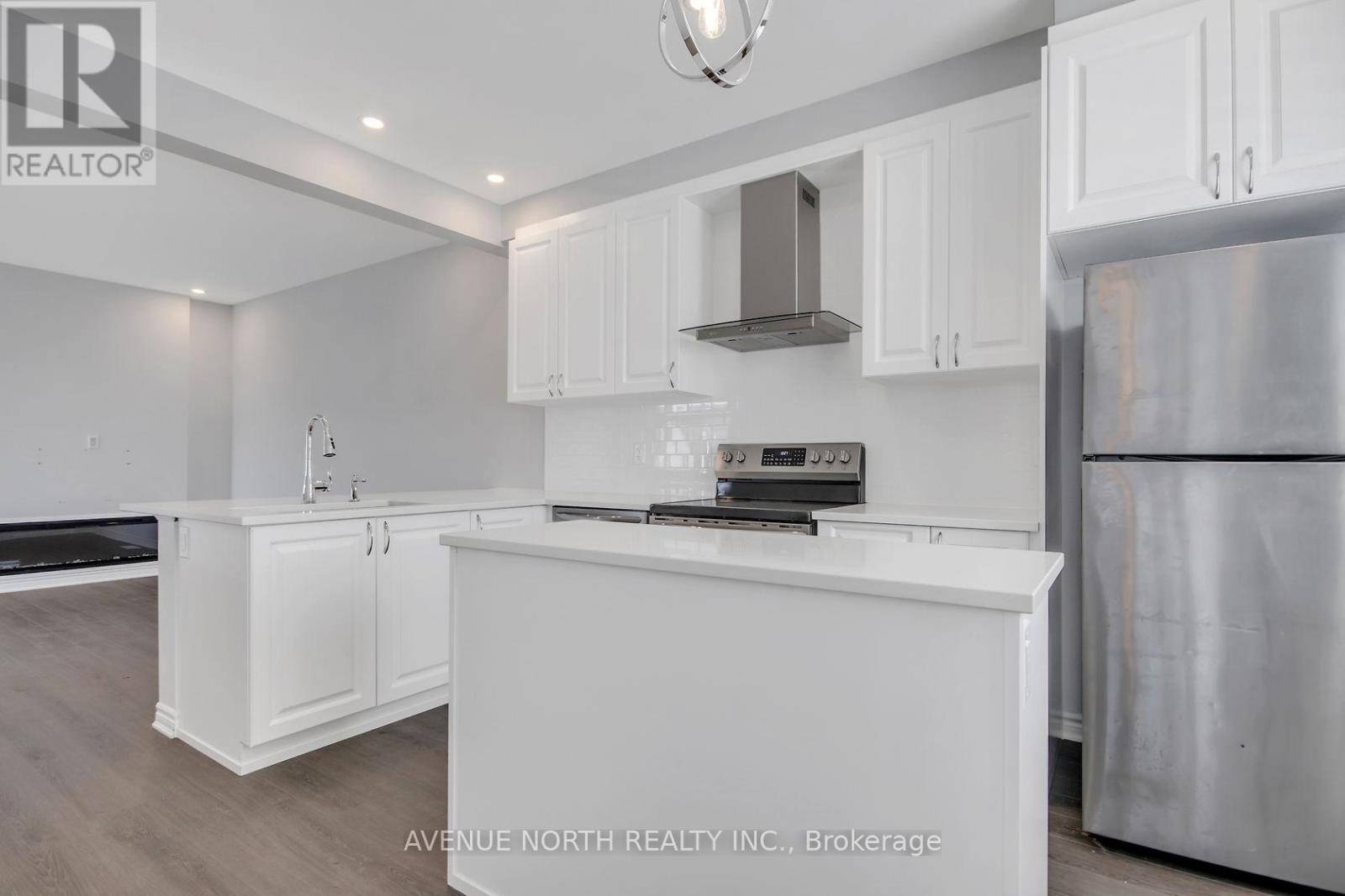 530 Rye Grass Way, Ottawa, Ontario  K2J 7A1 - Photo 4 - X12452275