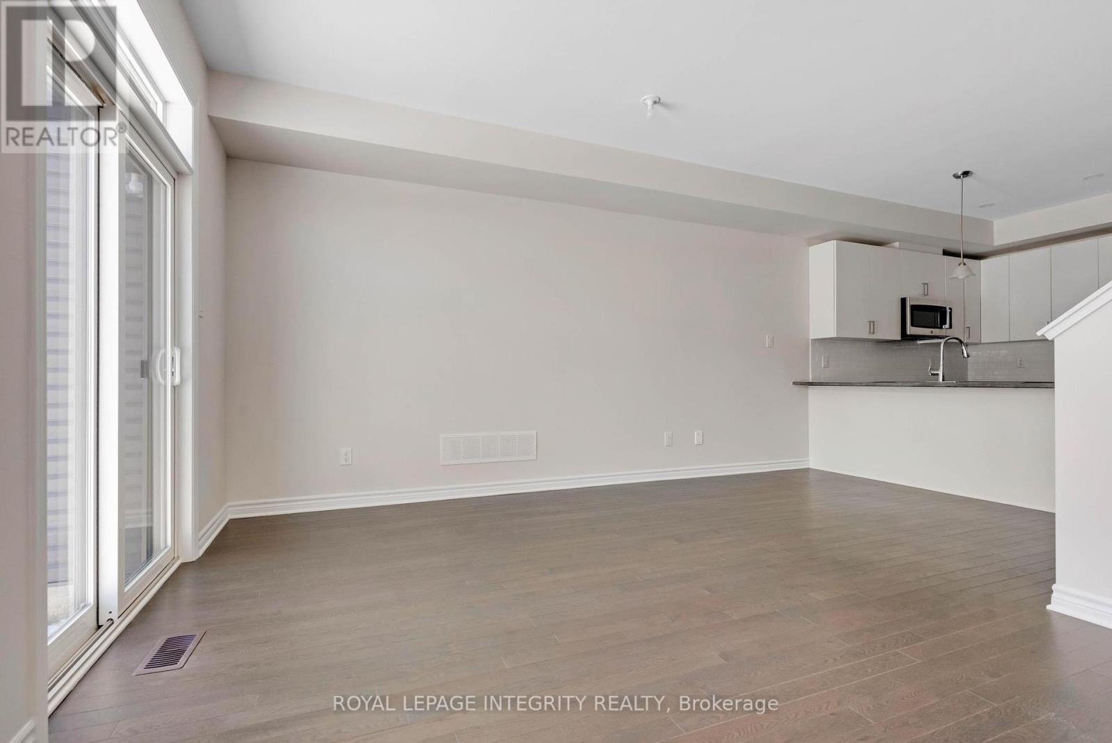 780 Miikana Road, Ottawa, Ontario  K1X 0G5 - Photo 10 - X12452286