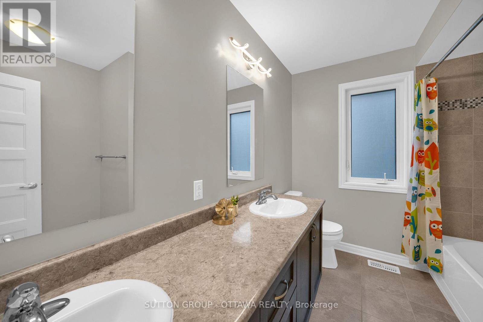 412 Odessa Way, Ottawa, Ontario  K2J 5X7 - Photo 33 - X12452310