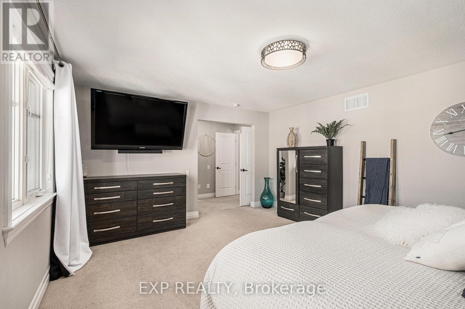 386 Andalusian Crescent, Ottawa, Ontario  K2V 0C3 - Photo 18 - X12452313