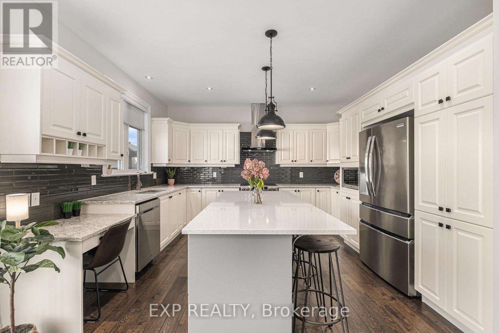 386 Andalusian Crescent, Ottawa, Ontario  K2V 0C3 - Photo 9 - X12452313