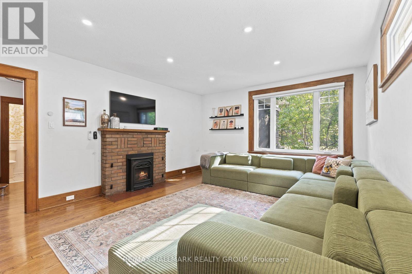 321 Clemow Avenue, Ottawa, Ontario  K1S 2B7 - Photo 4 - X12452317