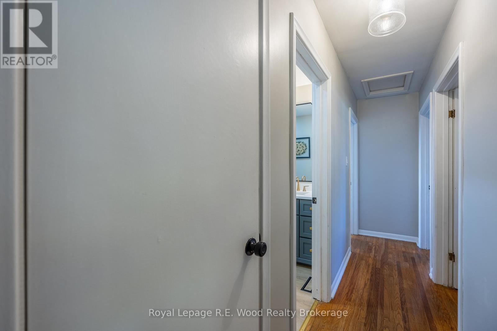 27 North Street W, Tillsonburg, Ontario  N4G 1B9 - Photo 11 - X12452348