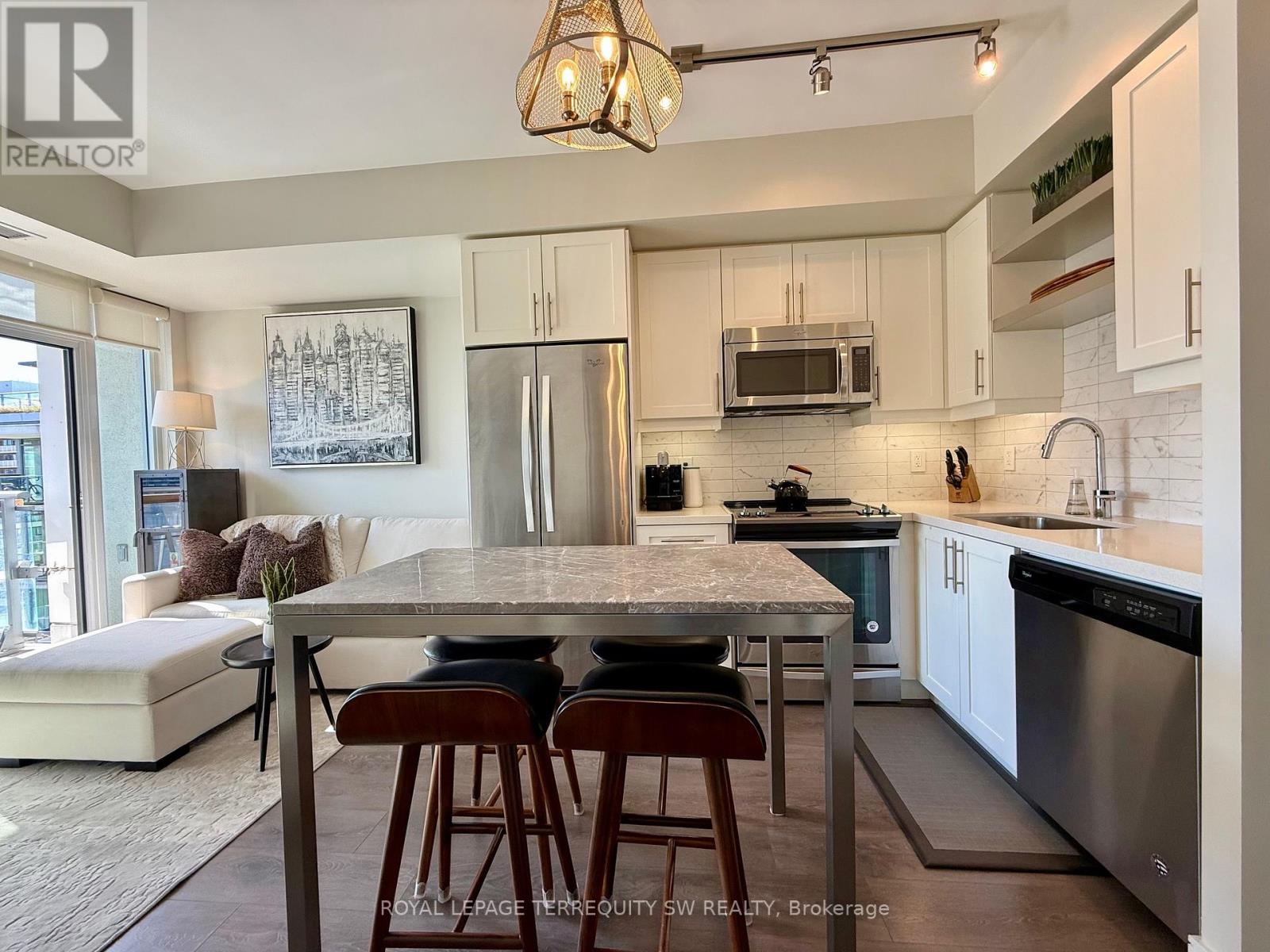 Lph28 - 525 Adelaide Street W, Toronto, Ontario  M5V 0N7 - Photo 3 - C12376020