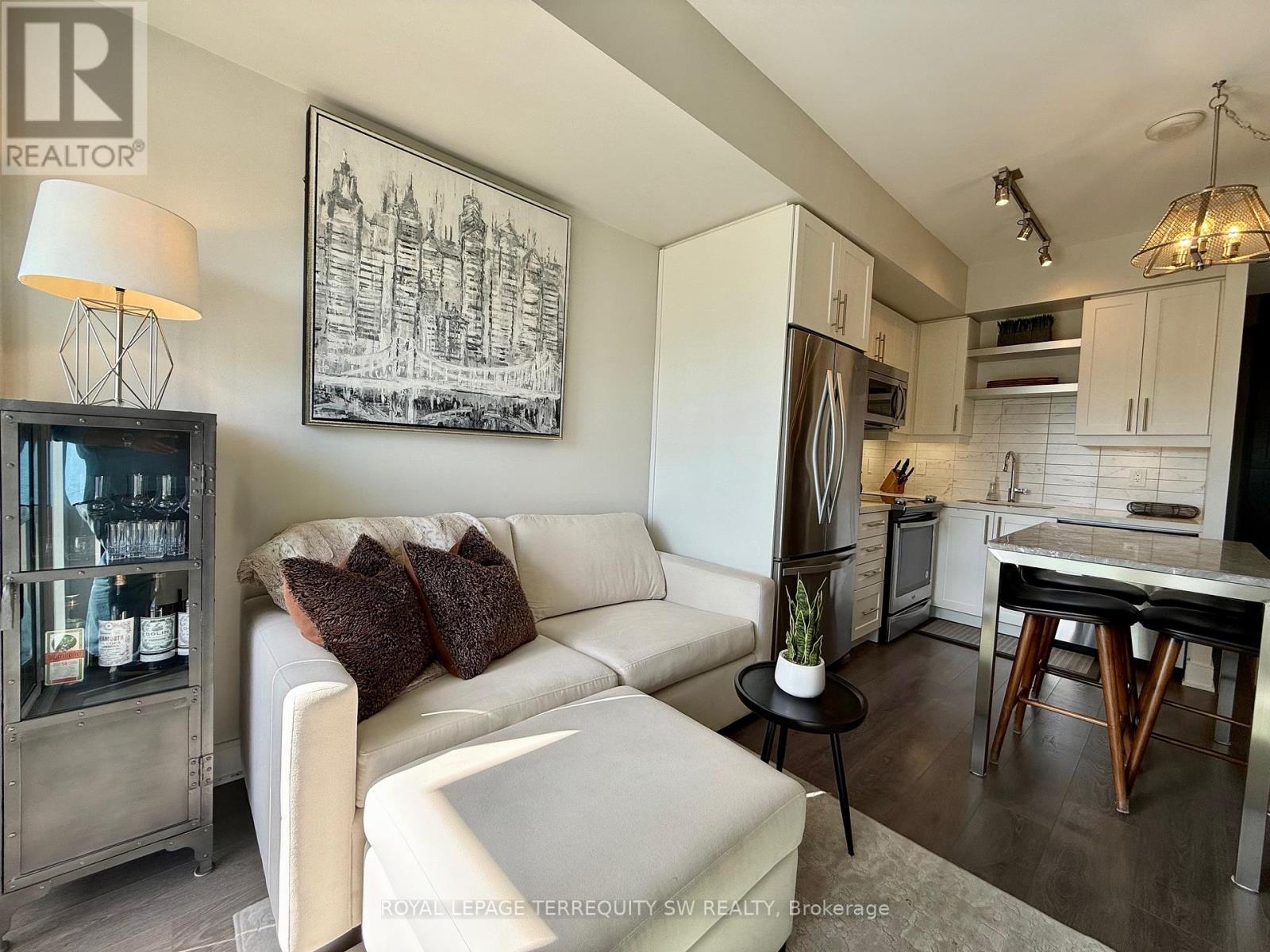 Lph28 - 525 Adelaide Street W, Toronto, Ontario  M5V 0N7 - Photo 7 - C12376020