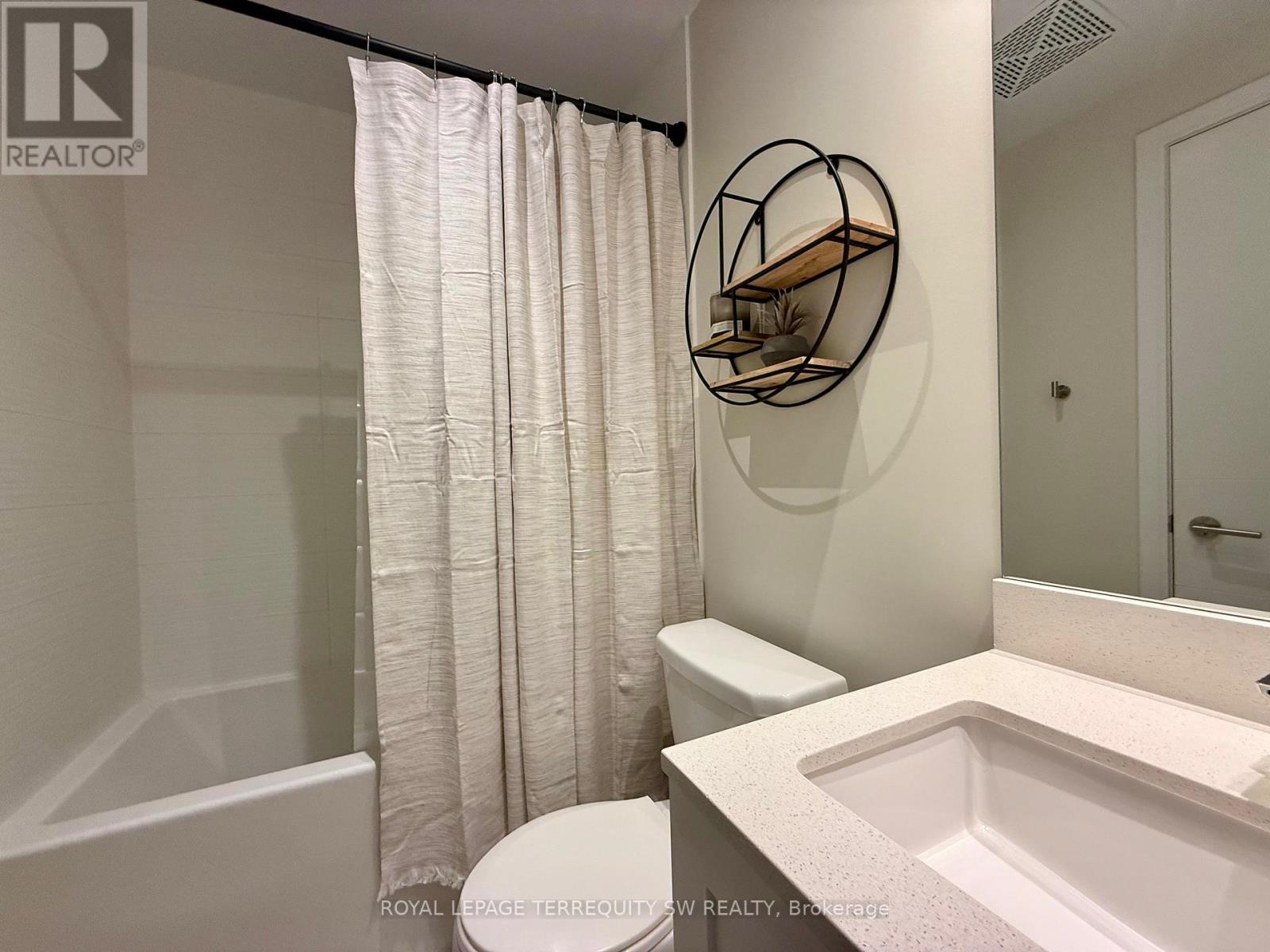 Lph28 - 525 Adelaide Street W, Toronto, Ontario  M5V 0N7 - Photo 11 - C12376020