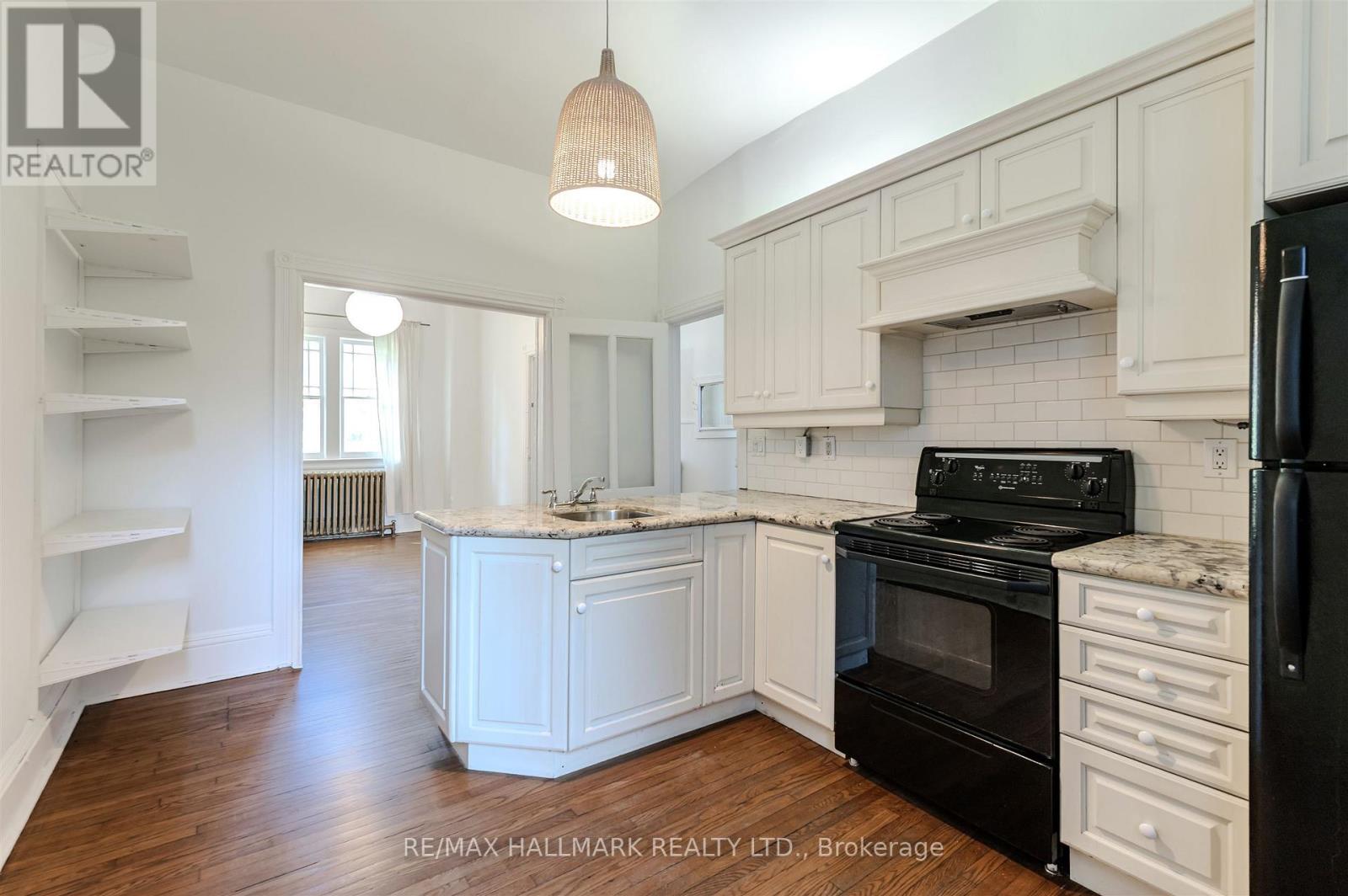 155 Major Street, Toronto, Ontario  M5S 2K9 - Photo 8 - C12451153