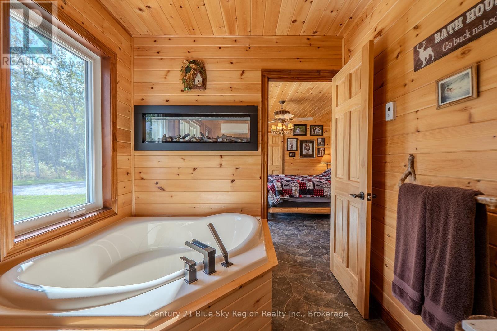 398 Mallard Haven Road, Chisholm, Ontario  P0H 1B0 - Photo 16 - X12452265