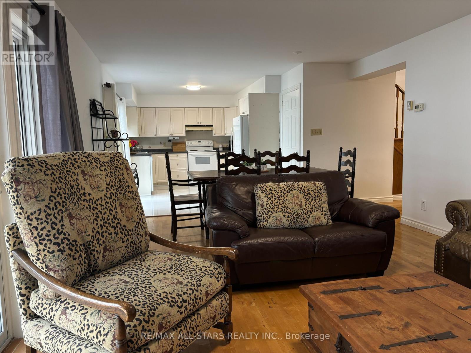 Upper Level - 2999 Lakeside Drive, Severn, Ontario  L3V 6H3 - Photo 11 - S12424328