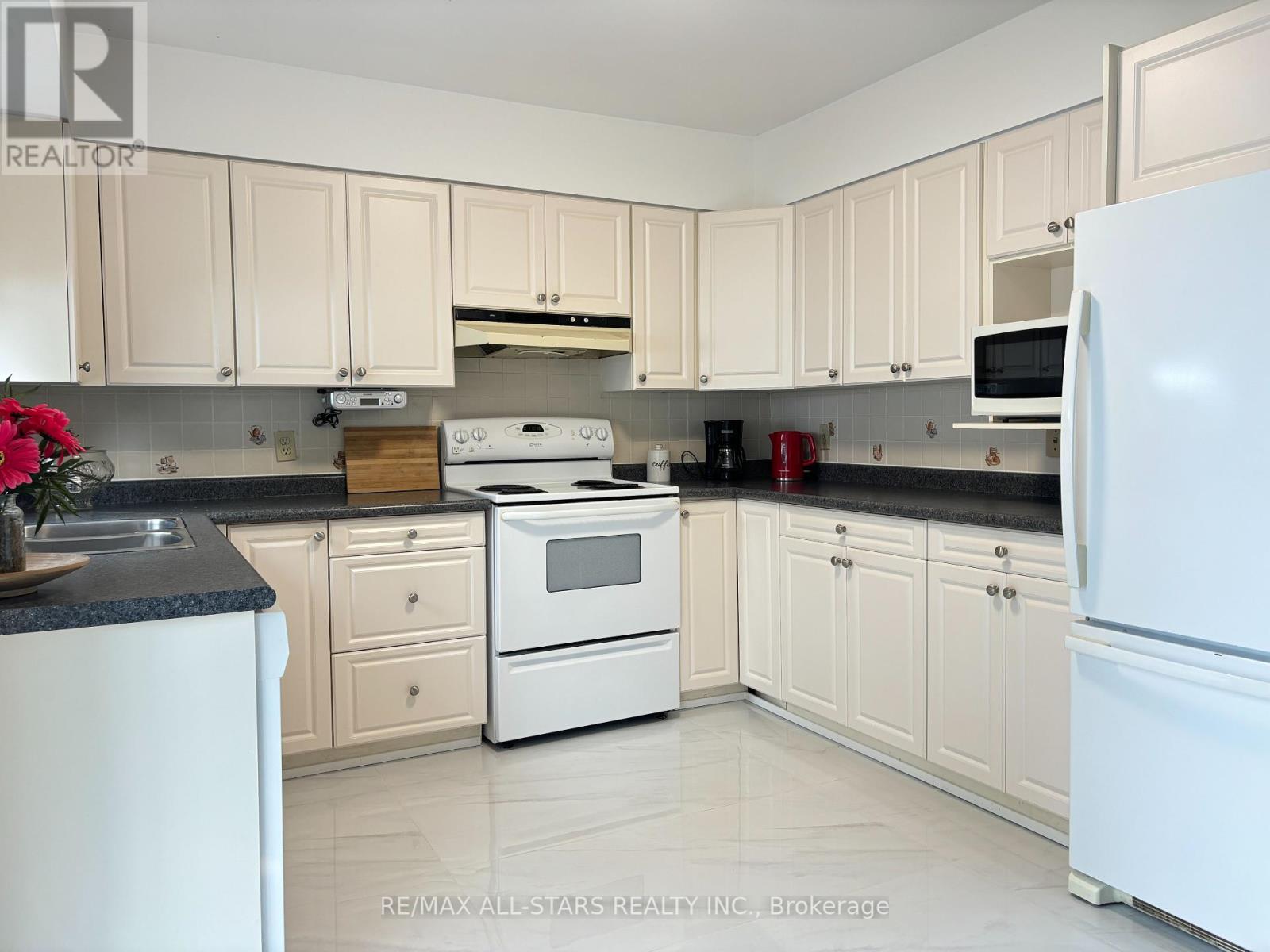 Upper Level - 2999 Lakeside Drive, Severn, Ontario  L3V 6H3 - Photo 6 - S12424328