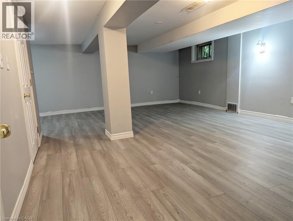 82 East 38th Street, Hamilton, Ontario  L8V 4E5 - Photo 25 - 40777424