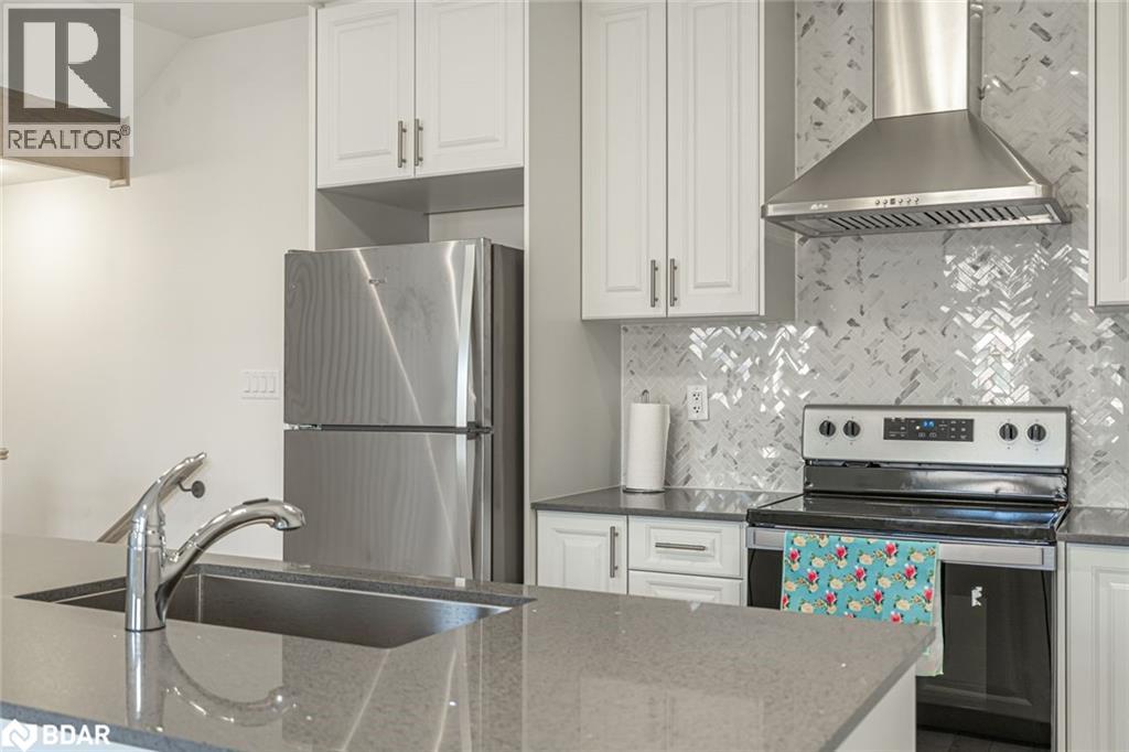 31 Bluebird Lane, Barrie, Ontario  L4N 6A3 - Photo 3 - 40777240