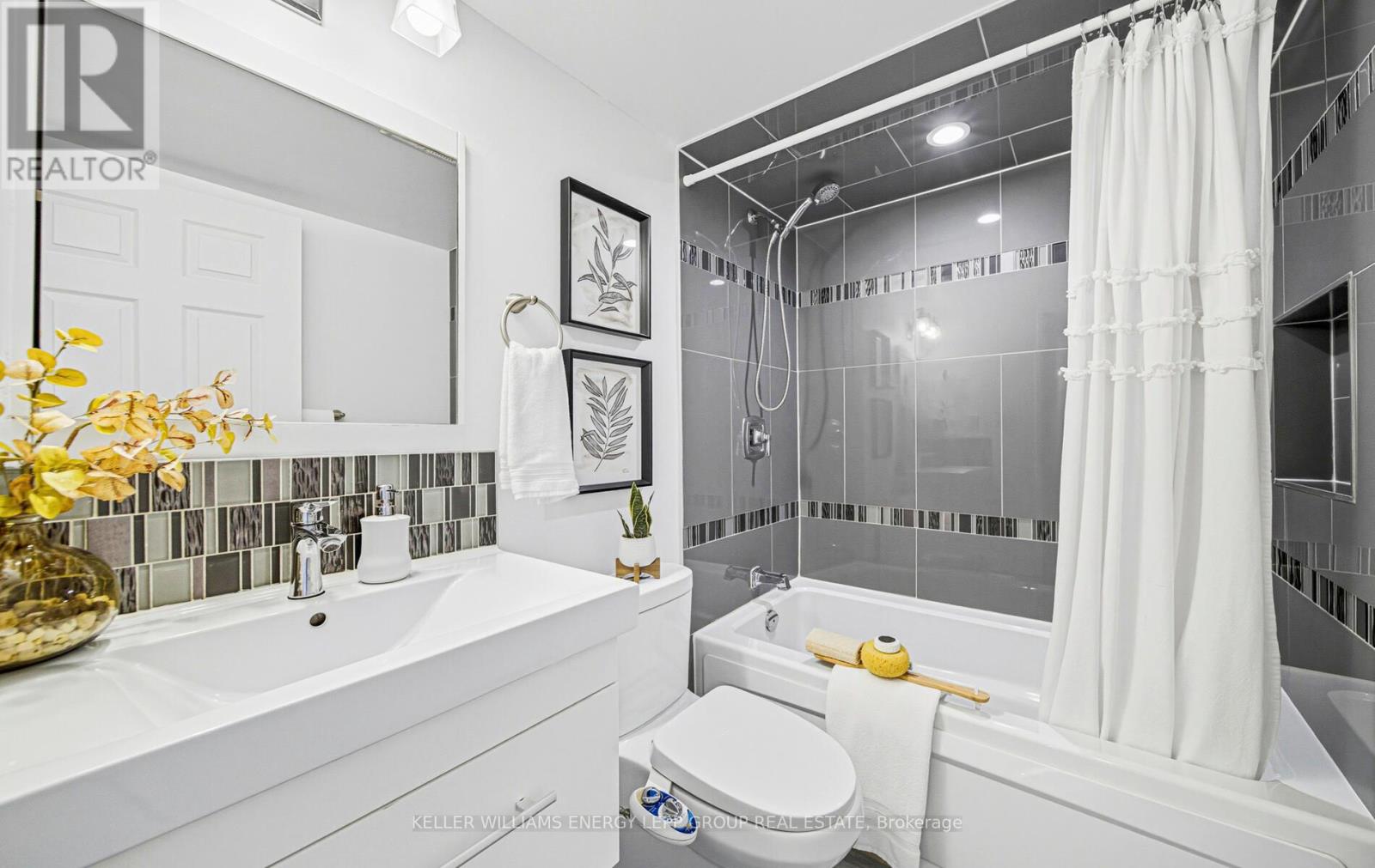 1508 - 90 Ling Road, Toronto, Ontario  M1E 4Y3 - Photo 19 - E12452354