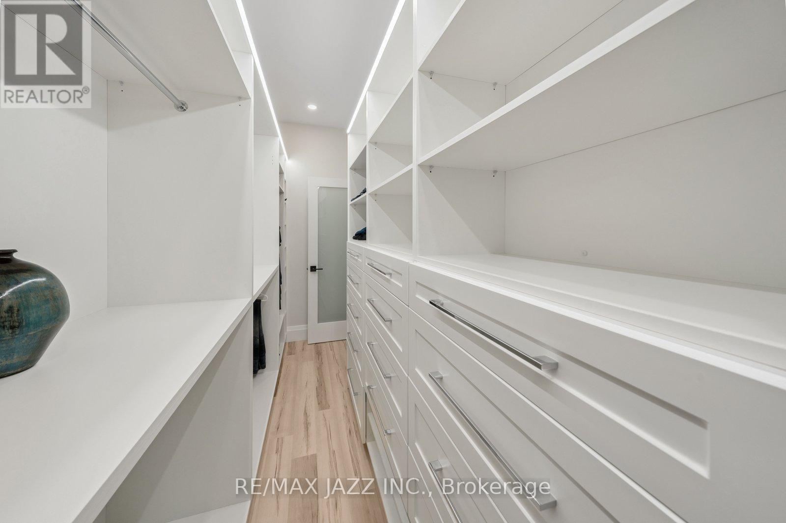 26 - 10 Belle Terre Way, Markham (Greensborough), Ontario  L6E 2A2 - Photo 18 - N12452284