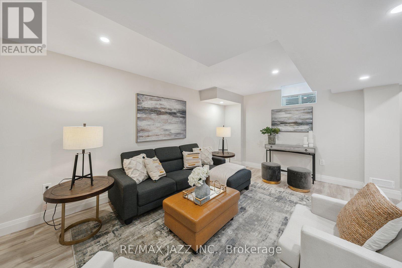 26 - 10 Belle Terre Way, Markham (Greensborough), Ontario  L6E 2A2 - Photo 23 - N12452284