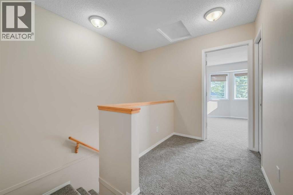 677 Regal Park Ne, Calgary, Alberta  T2E 0S6 - Photo 18 - A2251021