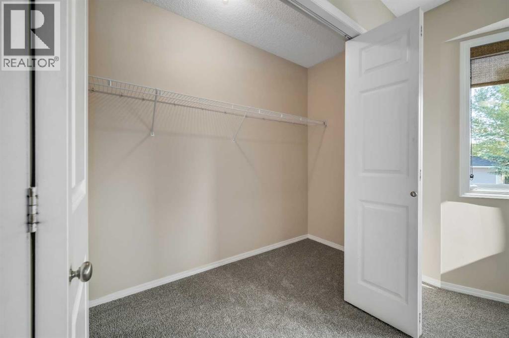 677 Regal Park Ne, Calgary, Alberta  T2E 0S6 - Photo 21 - A2251021