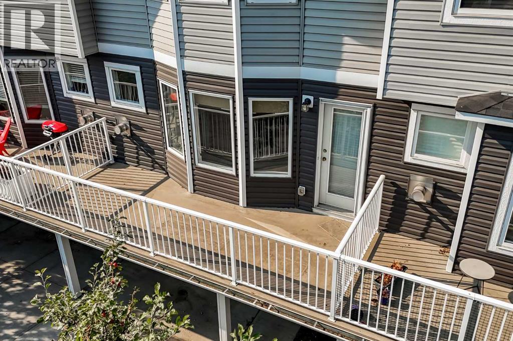 677 Regal Park Ne, Calgary, Alberta  T2E 0S6 - Photo 6 - A2251021