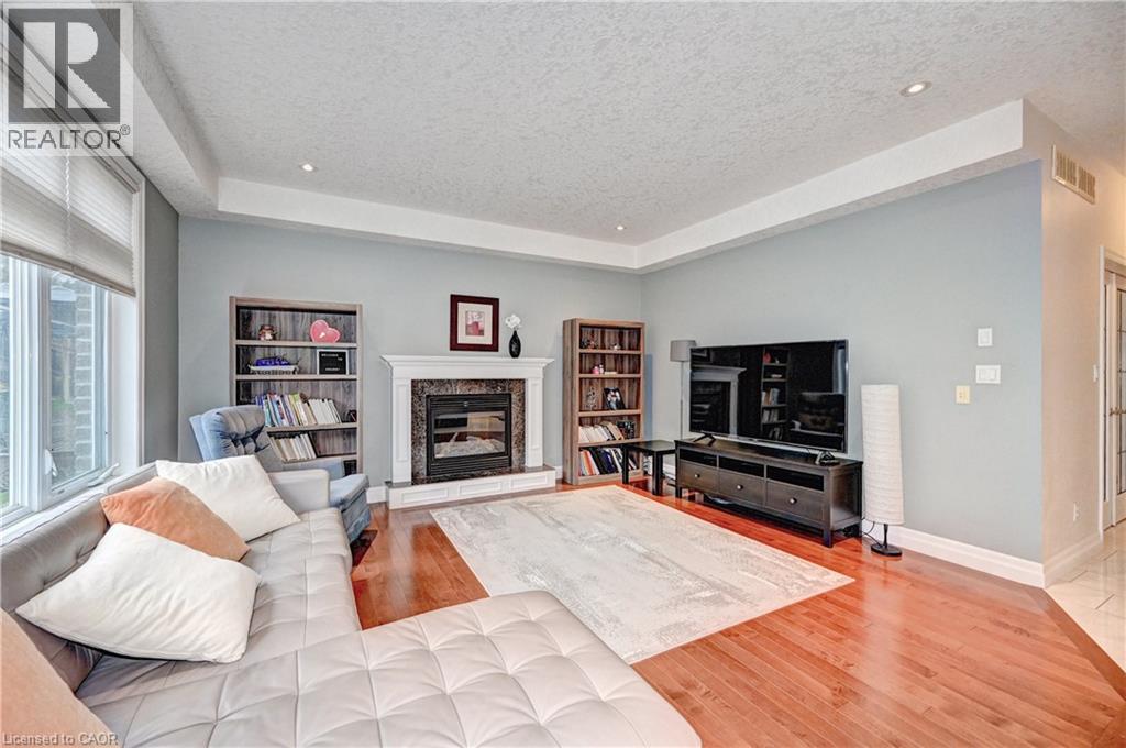 653 Rhine Fall Drive, Waterloo, Ontario  N2V 2S8 - Photo 11 - 40777422