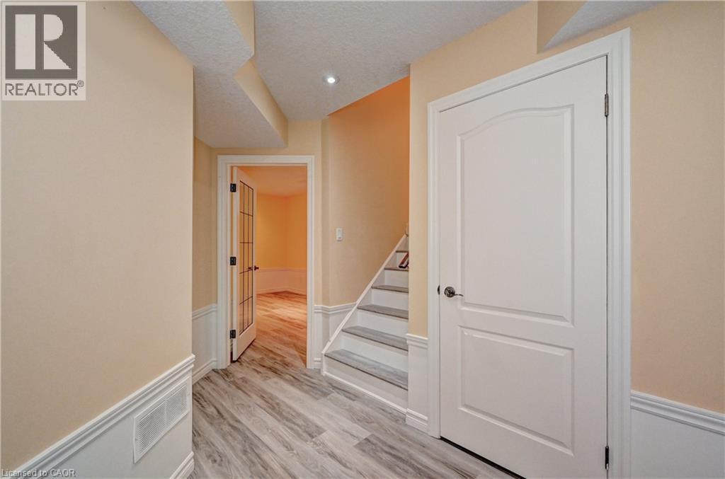 653 Rhine Fall Drive, Waterloo, Ontario  N2V 2S8 - Photo 24 - 40777422