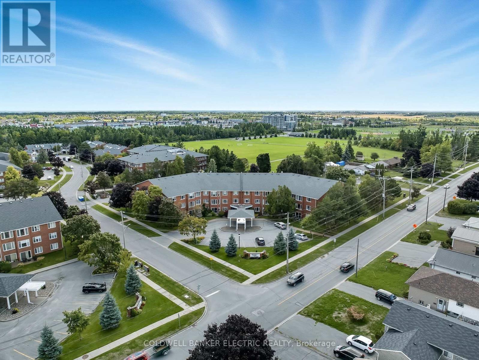 301 - 1 Heritage Way, Kawartha Lakes, Ontario  K9V 5P9 - Photo 2 - X12452338