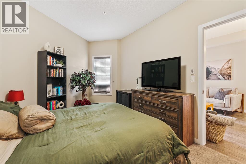 305, 402 Marquis Lane Se, Calgary, Alberta  T3M 2G7 - Photo 21 - A2263169