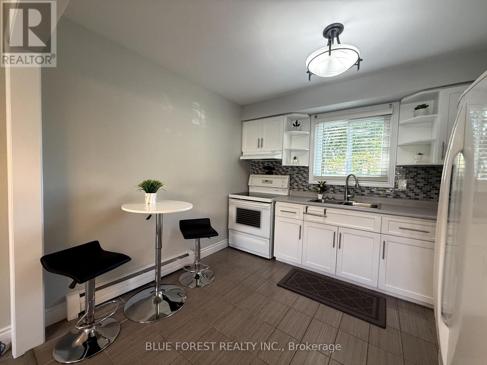 30 - 991 Notre Dame Drive, London South, Ontario  N6J 3C3 - Photo 8 - X12452267