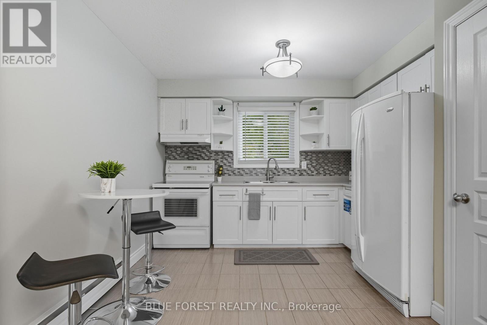 30 - 991 Notre Dame Drive, London South, Ontario  N6J 3C3 - Photo 7 - X12452267