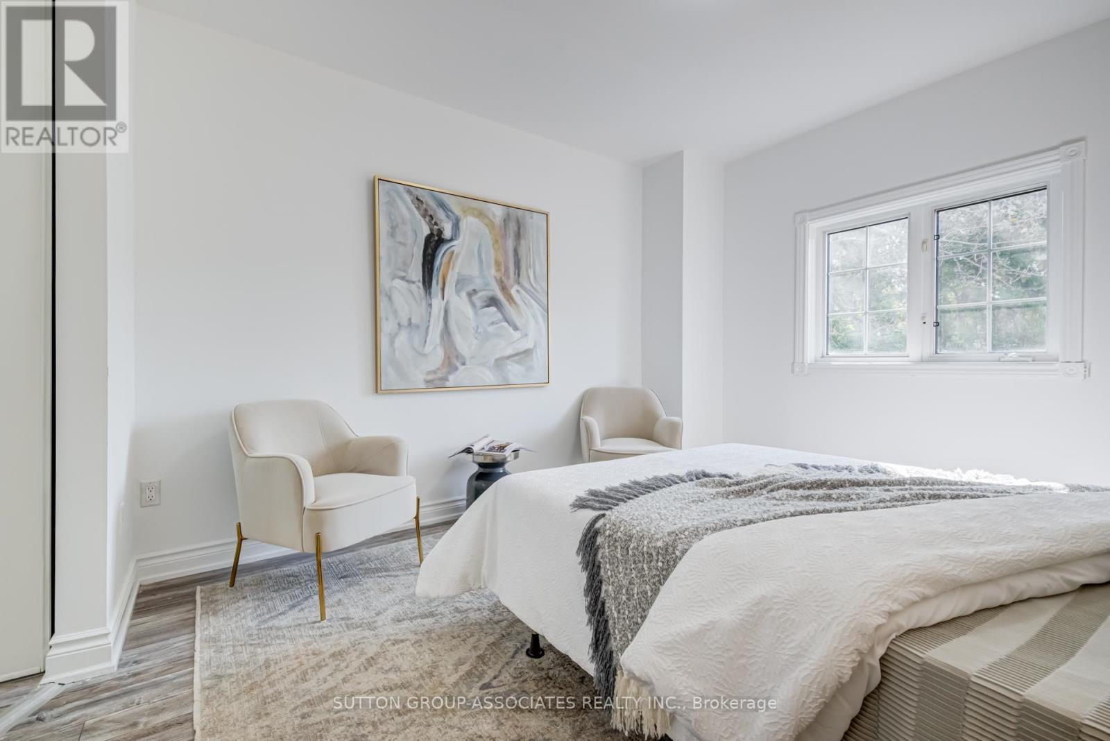 832 Manning Avenue, Toronto, Ontario  M6G 2W8 - Photo 20 - C12452246