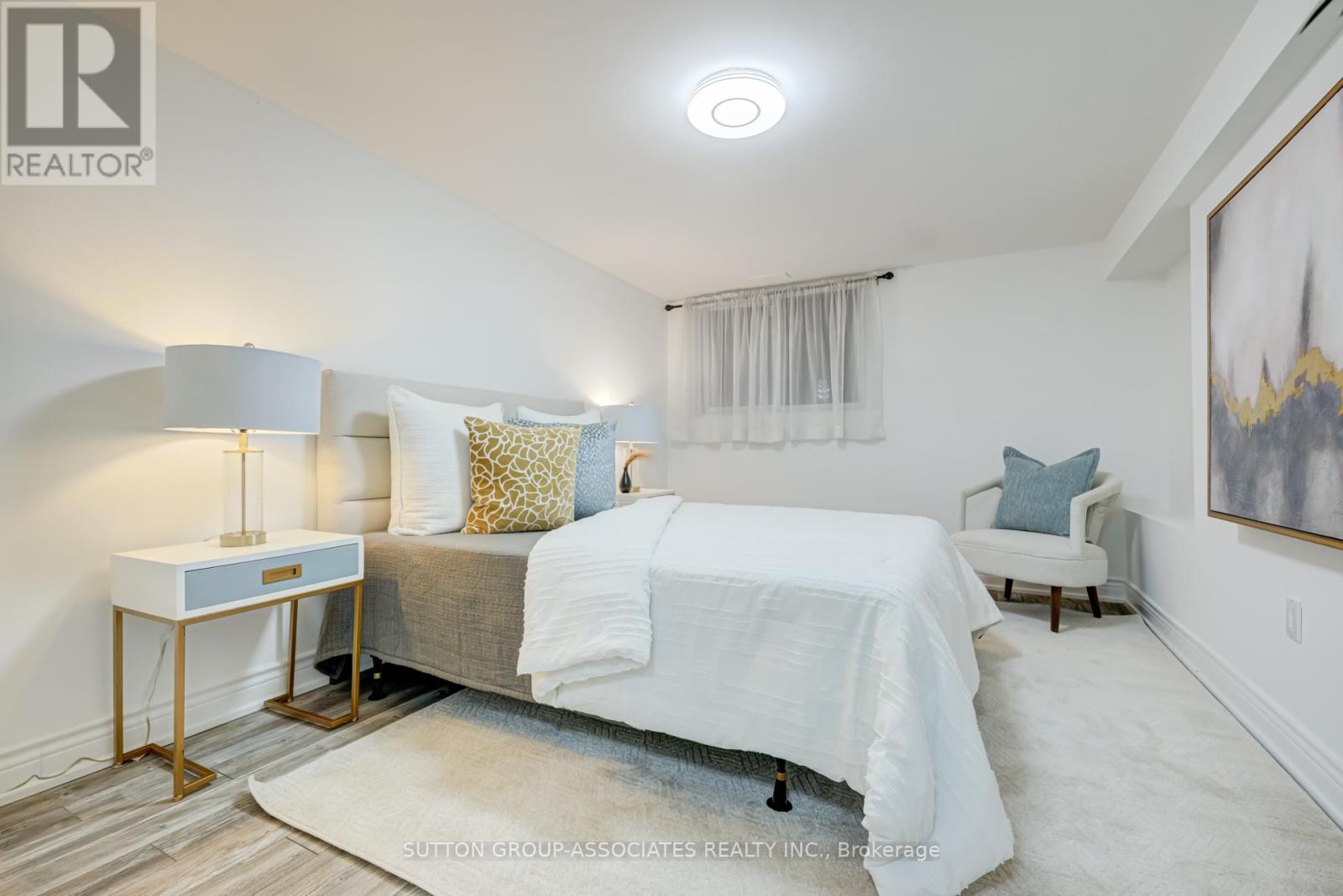 832 Manning Avenue, Toronto, Ontario  M6G 2W8 - Photo 38 - C12452246
