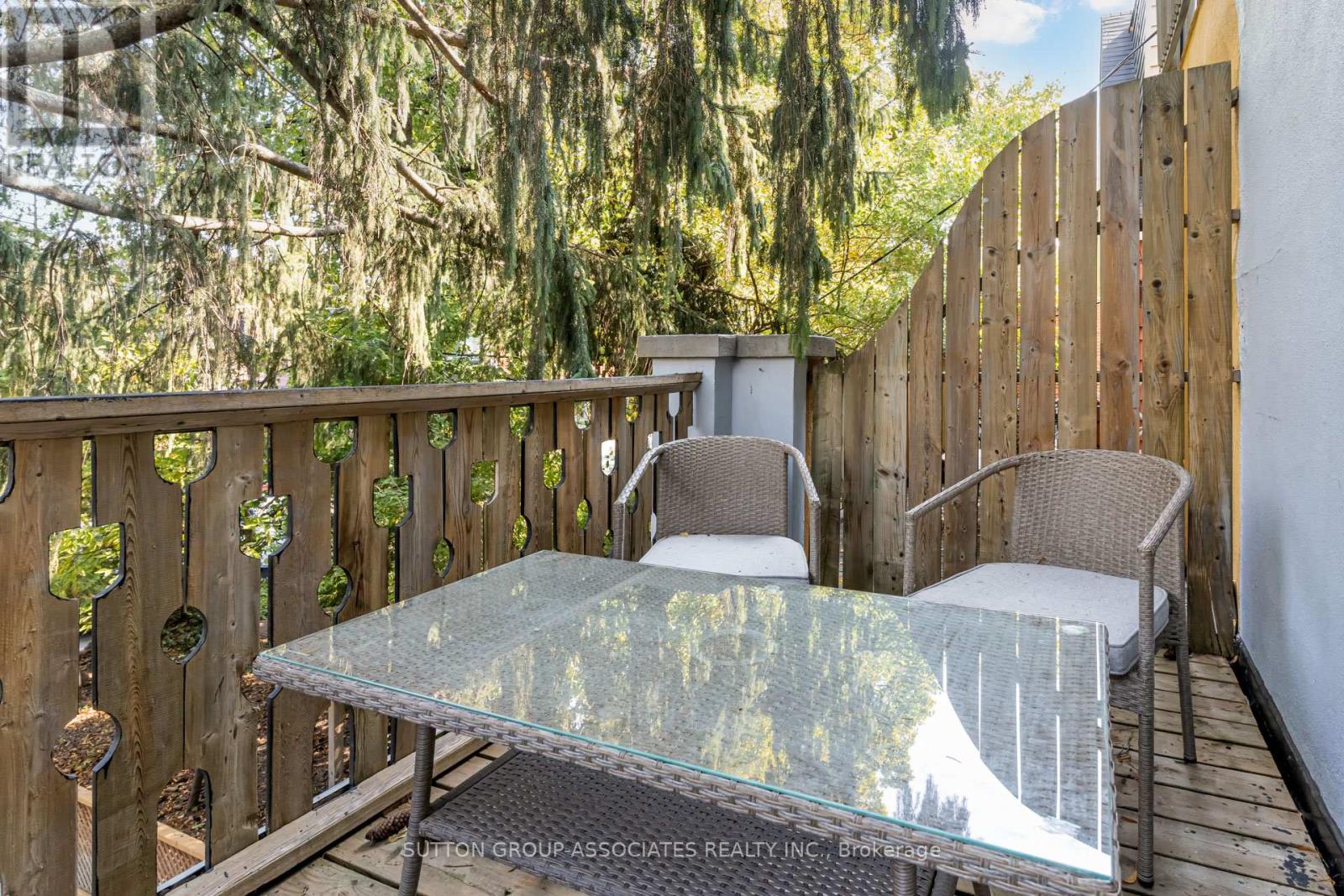 832 Manning Avenue, Toronto, Ontario  M6G 2W8 - Photo 43 - C12452246