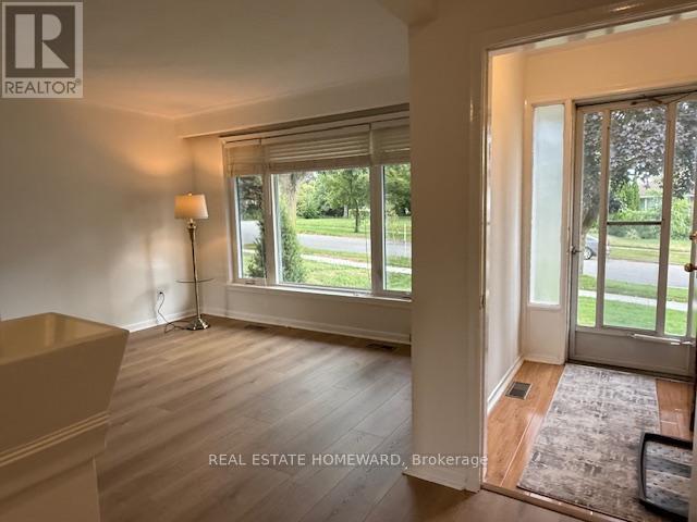 90 Roanoke Road, Toronto, Ontario  M3A 1G4 - Photo 4 - C12452251