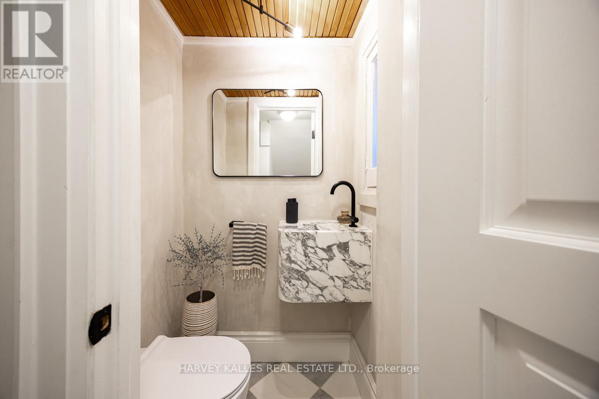52 Castle Knock Road, Toronto, Ontario  M5N 1H3 - Photo 19 - C12452306