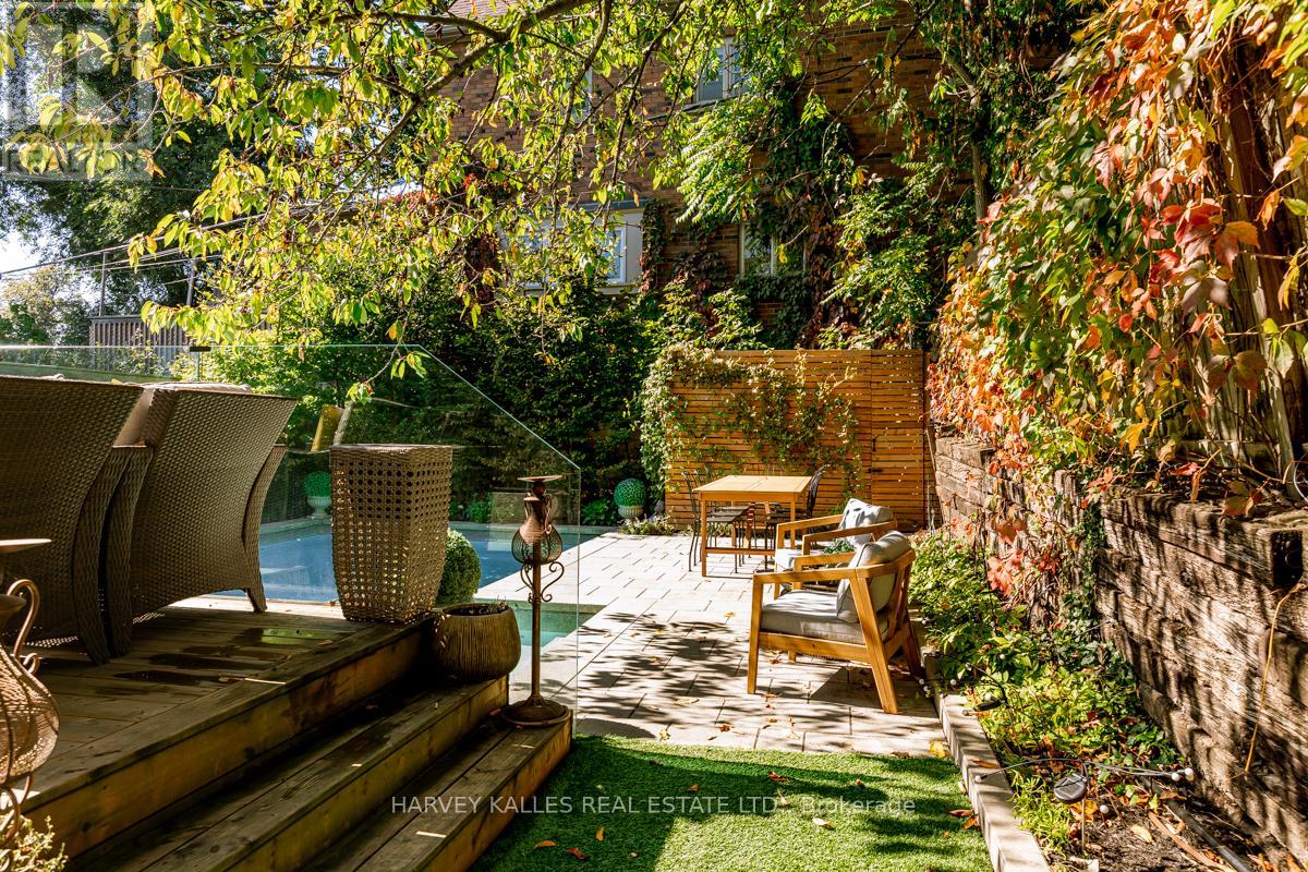 52 Castle Knock Road, Toronto, Ontario  M5N 1H3 - Photo 42 - C12452306