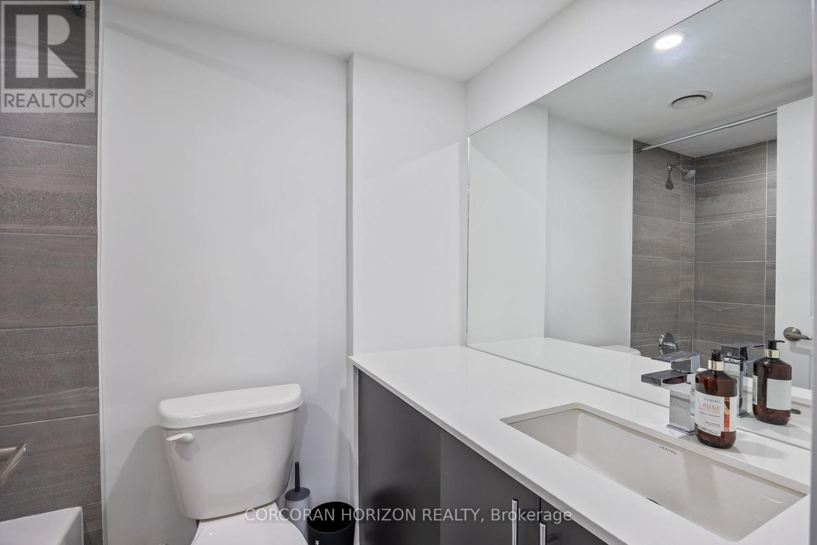 2 - 8 Marquette Avenue, Toronto, Ontario  M6A 0E1 - Photo 17 - C12452307