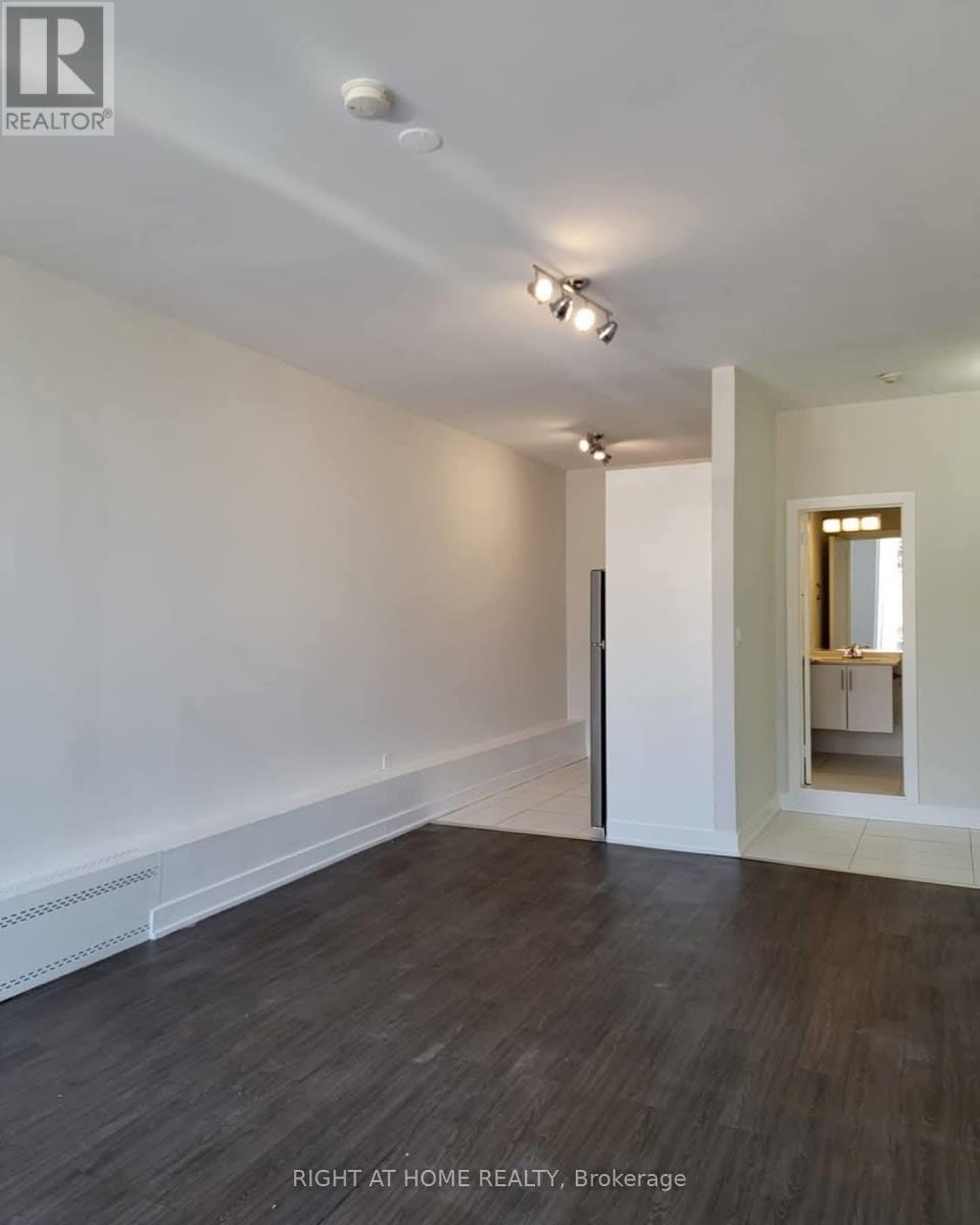 201 - 1807 Eglinton Avenue W, Toronto, Ontario  M6E 2H7 - Photo 5 - C12452322