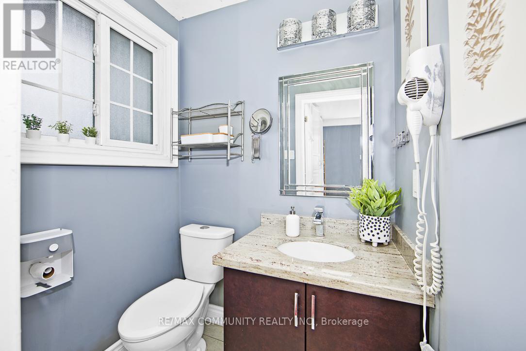168 Kingslake Road, Toronto (Don Valley Village), Ontario  M2J 3G3 - Photo 13 - C12452336