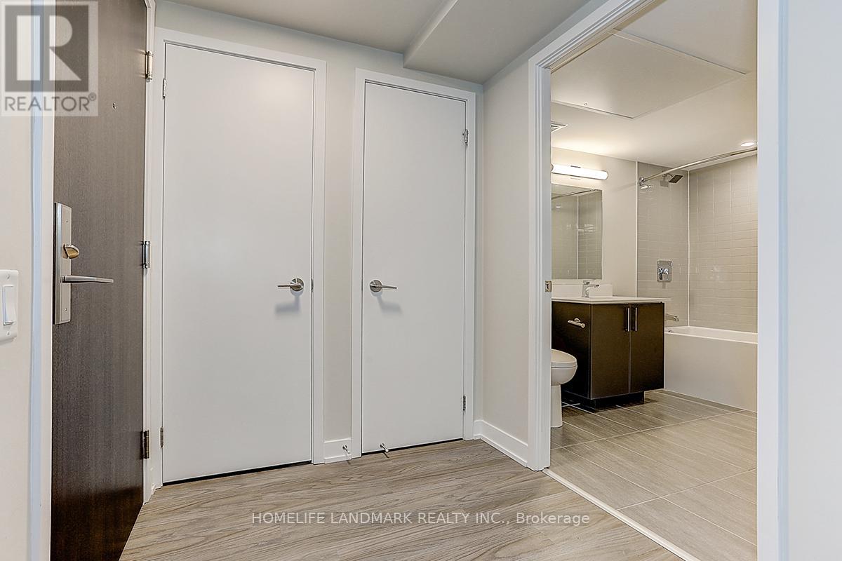 605 - 38 Monte Kwinter Court, Toronto, Ontario  M3H 0E2 - Photo 4 - C12452352