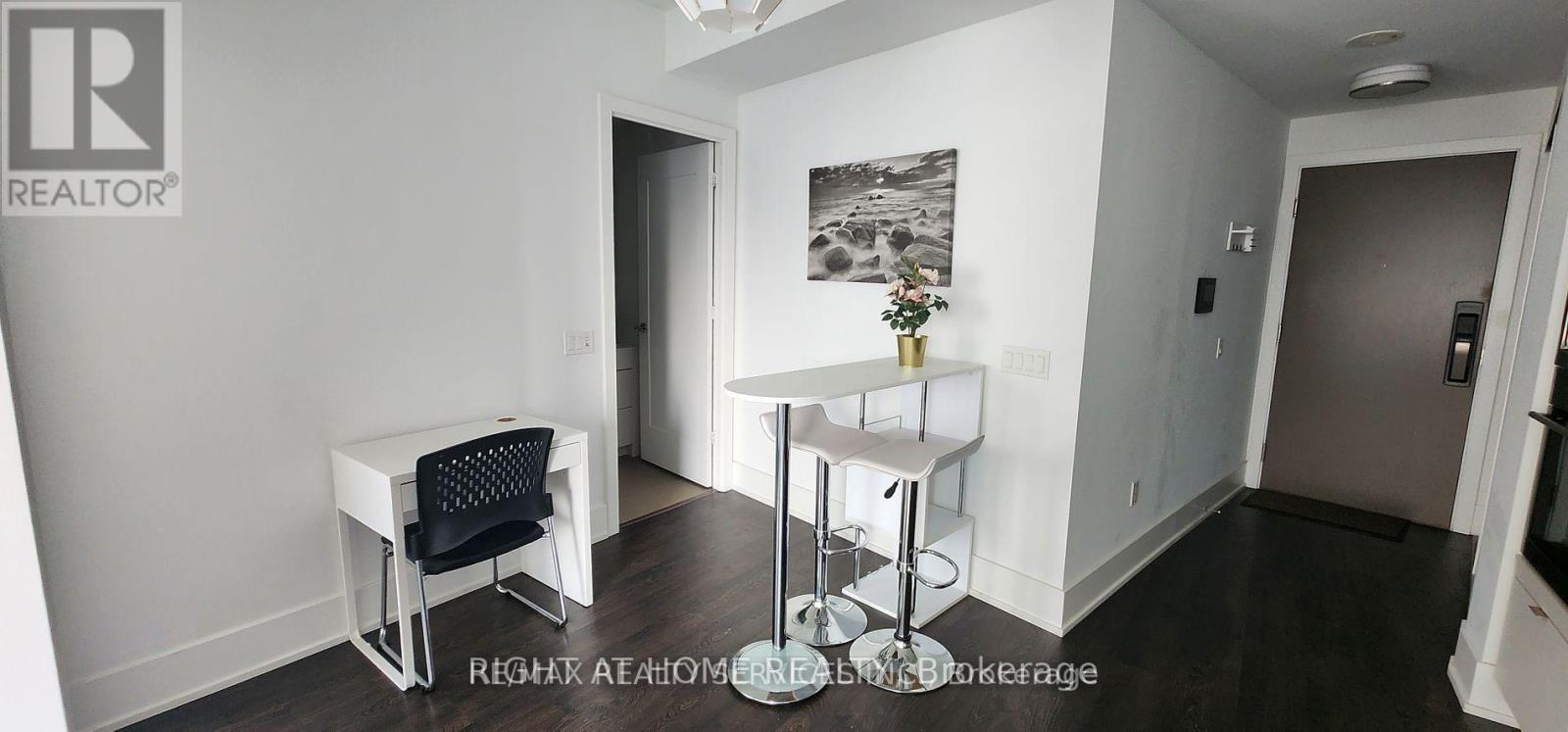 3712 - 10 York Street, Toronto, Ontario  M5J 2Z2 - Photo 32 - C12452353