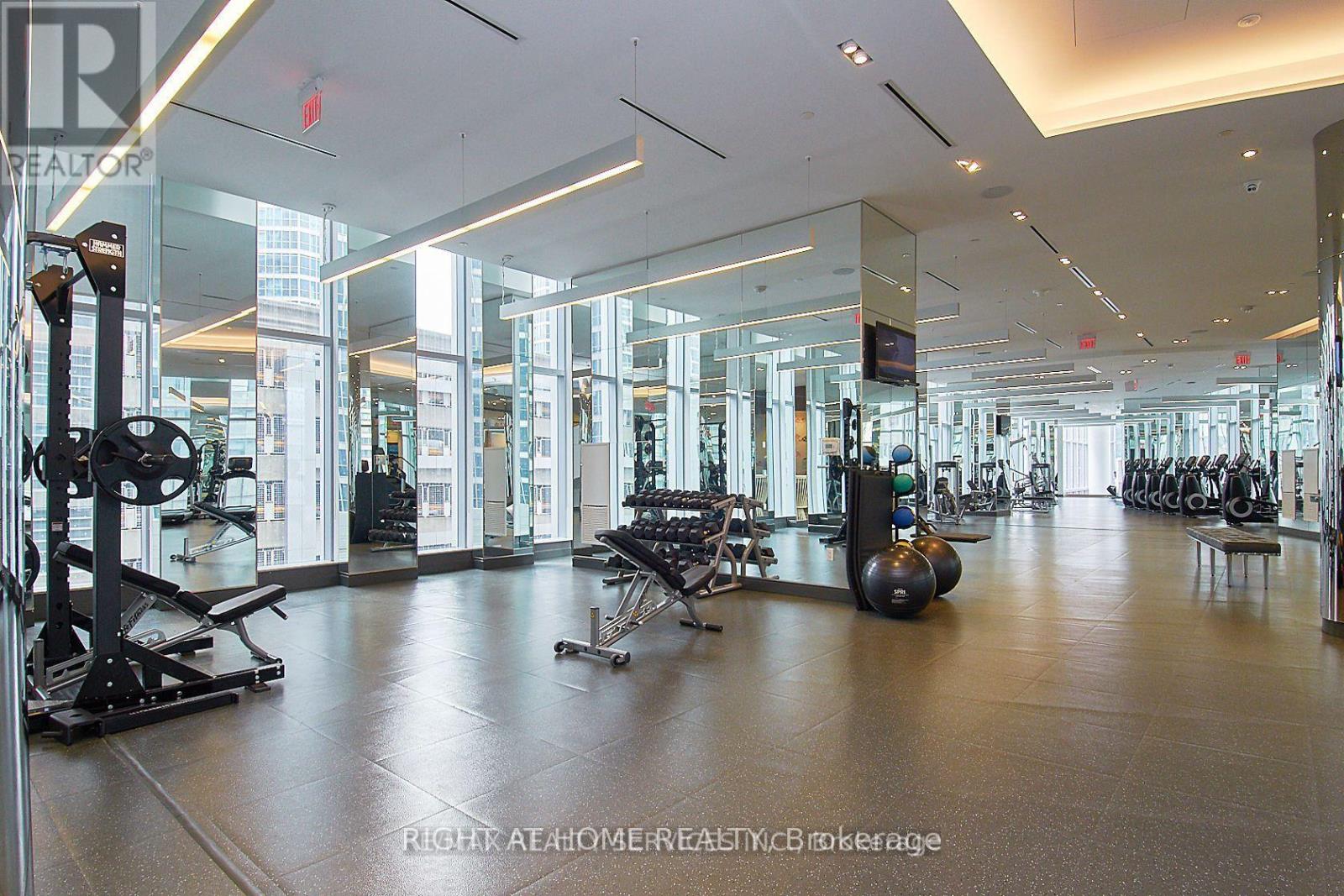 3712 - 10 York Street, Toronto, Ontario  M5J 2Z2 - Photo 8 - C12452353