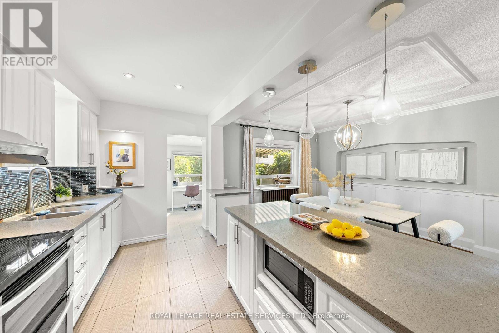 1565 Mount Pleasant Road, Toronto (Lawrence Park North), Ontario  M4N 2V4 - Photo 11 - C12452357