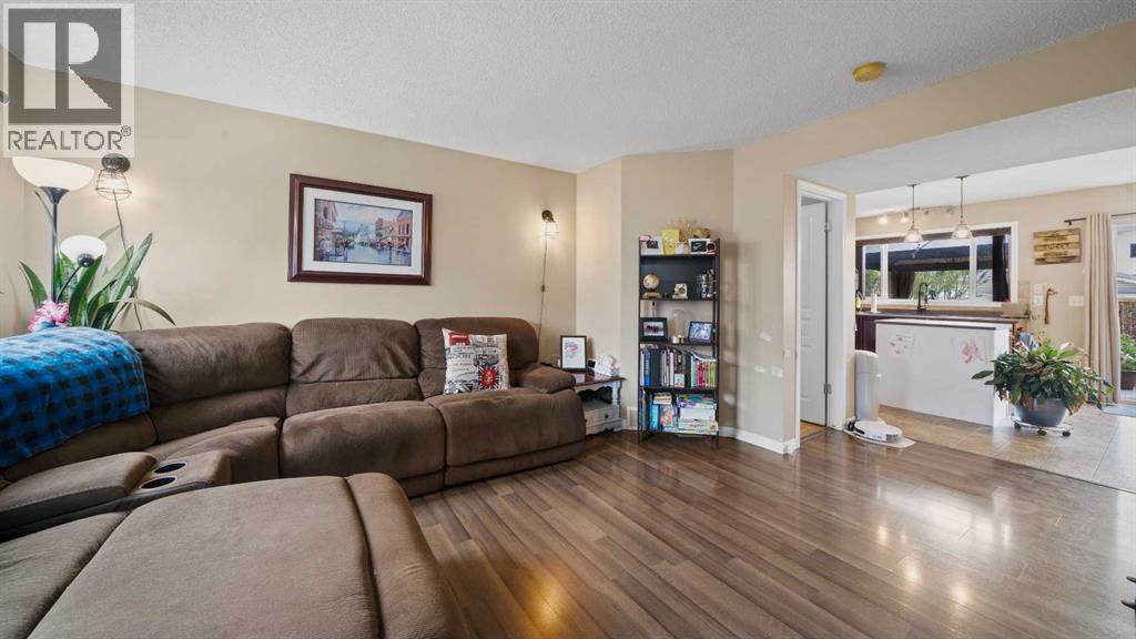221 Elgin Place Se, Calgary, Alberta  T2Z 4V8 - Photo 4 - A2245192