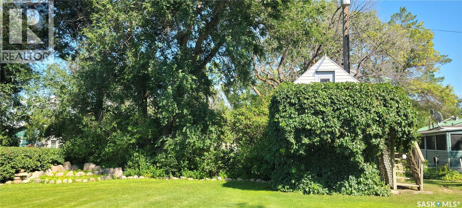 33 Main Street, Willow Bunch Rm No. 42, Saskatchewan  S0H 3T0 - Photo 34 - SK020389